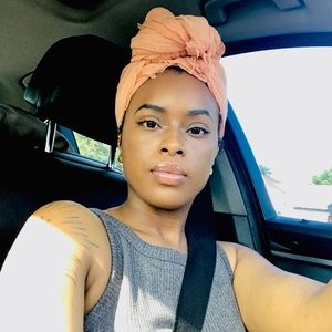 Meet your Posher, Paris